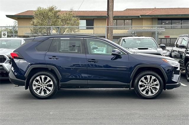 2022 toyota rav4 xle premium