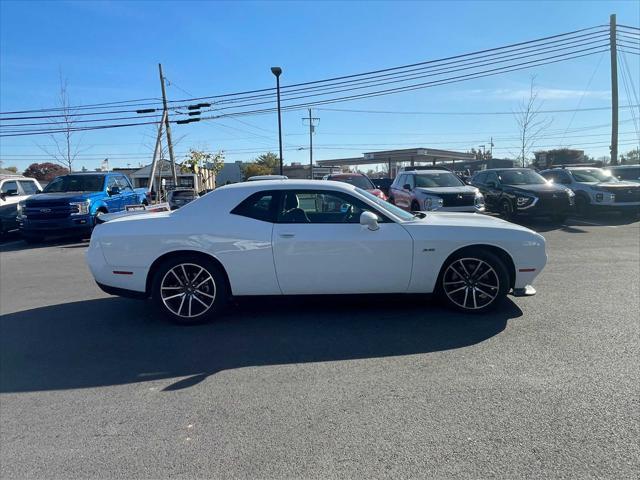 2023 dodge challenger r/t