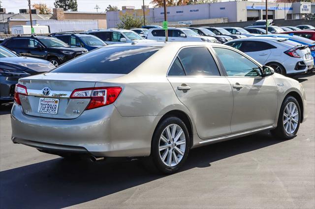 2014 toyota camry hybrid xle