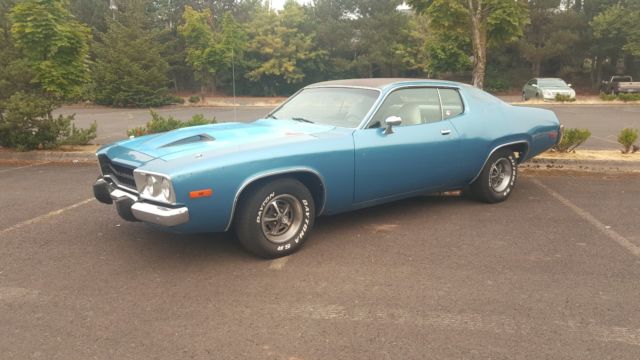 1974 plymouth satellite/ roadrunner clone 360 4barrel motor