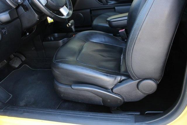 2010 volkswagen new beetle