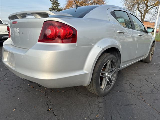 2012 dodge avenger se