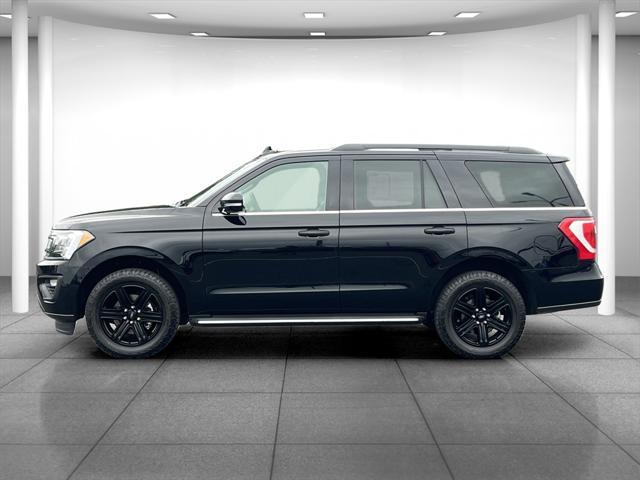 2021 ford expedition xlt