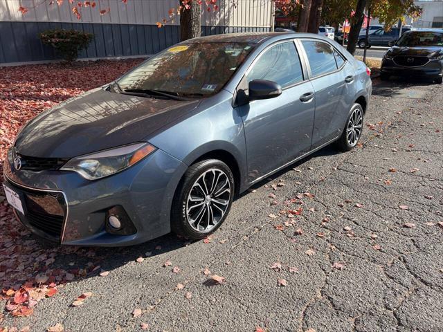 2015 toyota corolla s plus
