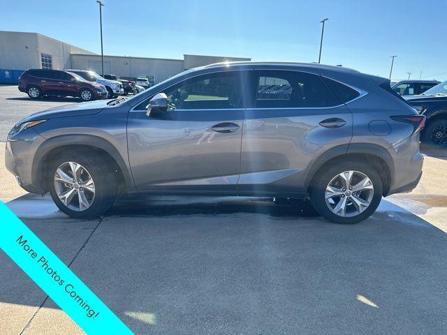 2017 lexus nx 200t base