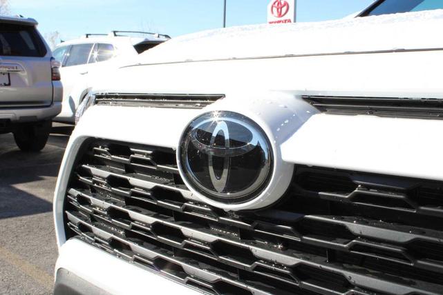 2024 toyota rav4 xle
