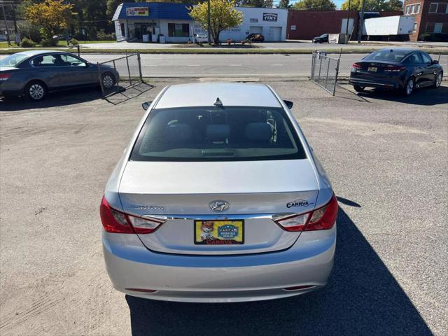 2011 hyundai sonata gls