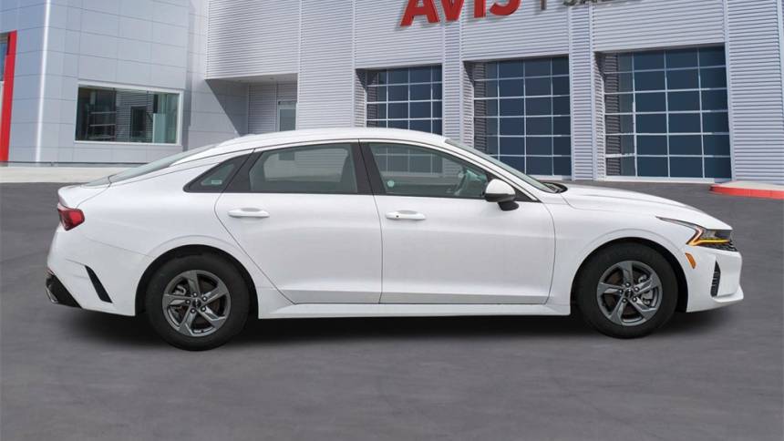 2022 kia k5 lxs