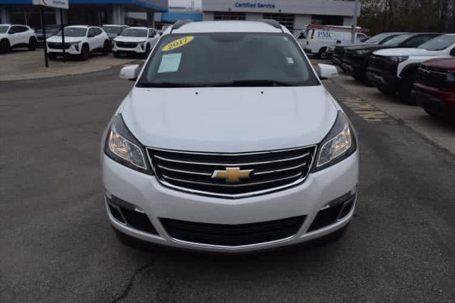 2017 chevrolet traverse lt