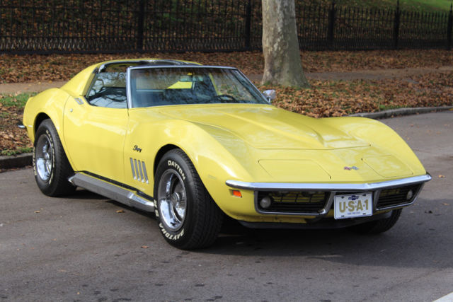 1969 chevrolet corvette,matching numbers 350/350,4 speed and side pipes!