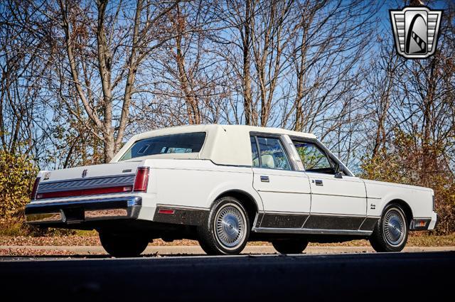 1989 lincoln town car