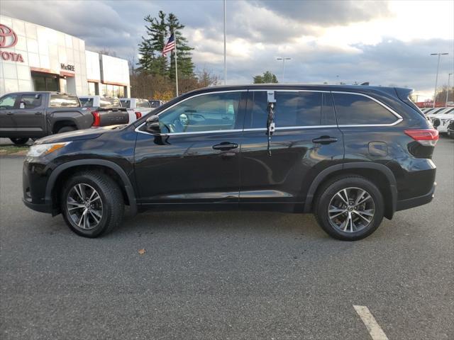 2018 toyota highlander le