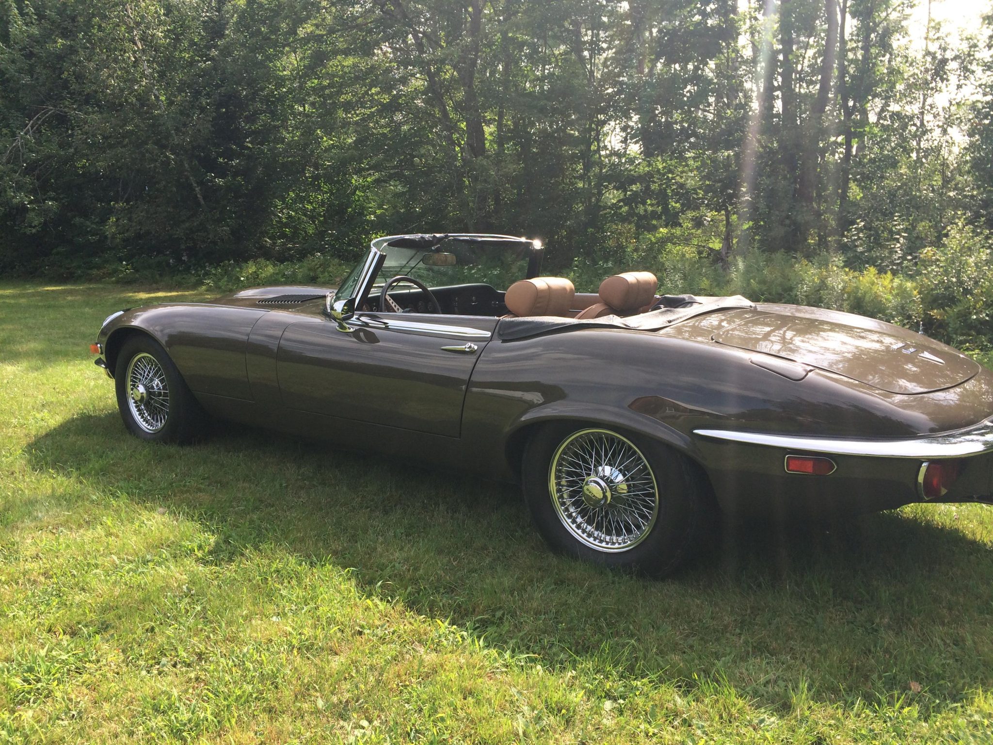 1974 jaguar e-type roadster v12 4-speed