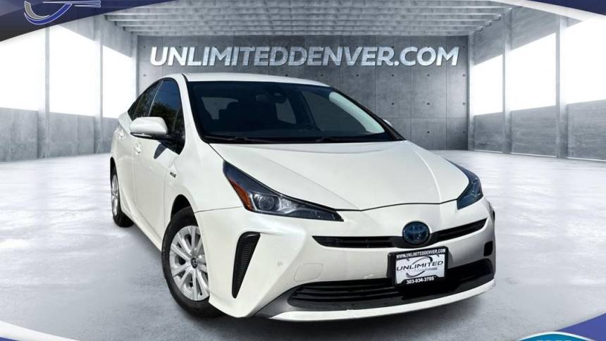 2019 toyota prius le
