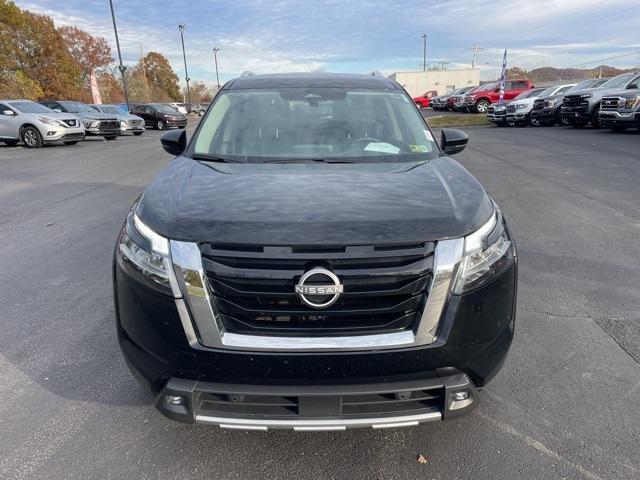 2022 nissan pathfinder sl