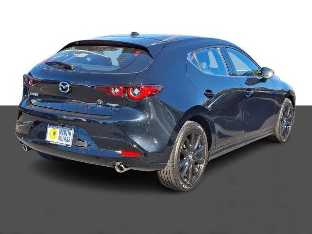 2022 mazda mazda3 fwd w/premium package