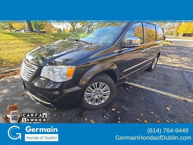 2014 chrysler town & country limited