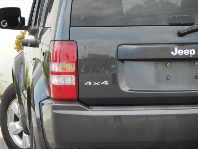 2010 jeep liberty sport