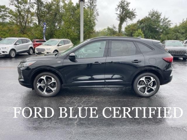 2023 ford escape st-line elite