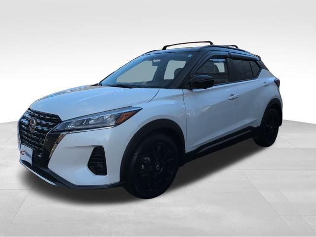 2021 nissan kicks sr