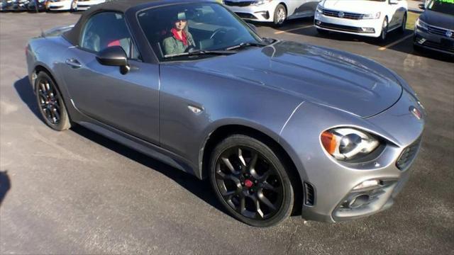2017 fiat 124 spider base