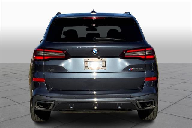 2022 bmw x5 m50i