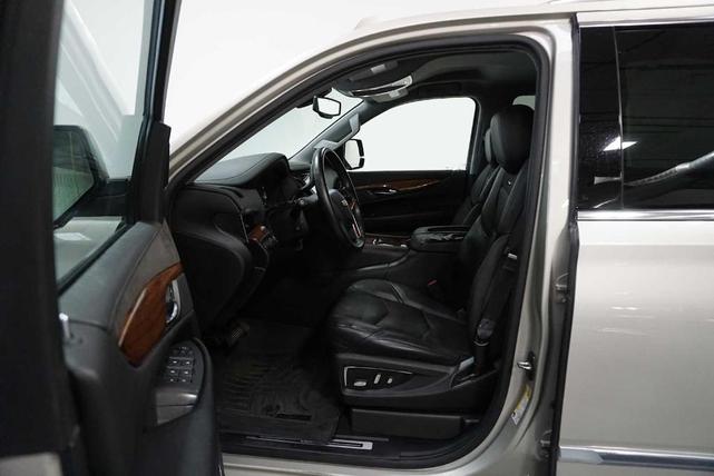 2016 cadillac escalade standard