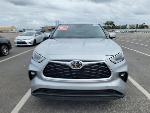 2022 toyota highlander xle
