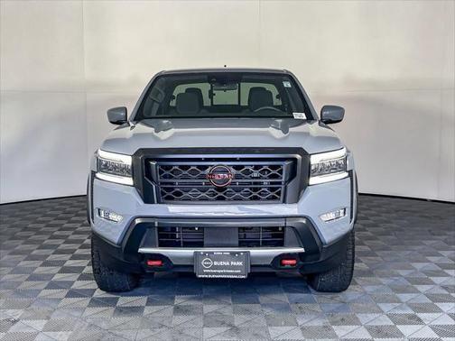 2023 nissan frontier