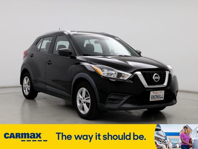 2019 nissan kicks s