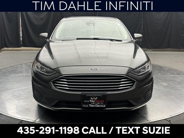 2020 ford fusion se