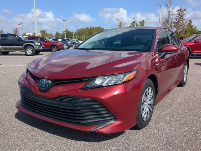 2018 toyota camry hybrid le
