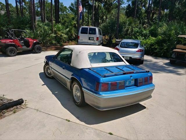 1987 ford mustang gt convertible, low miles, 5 speed!!!!