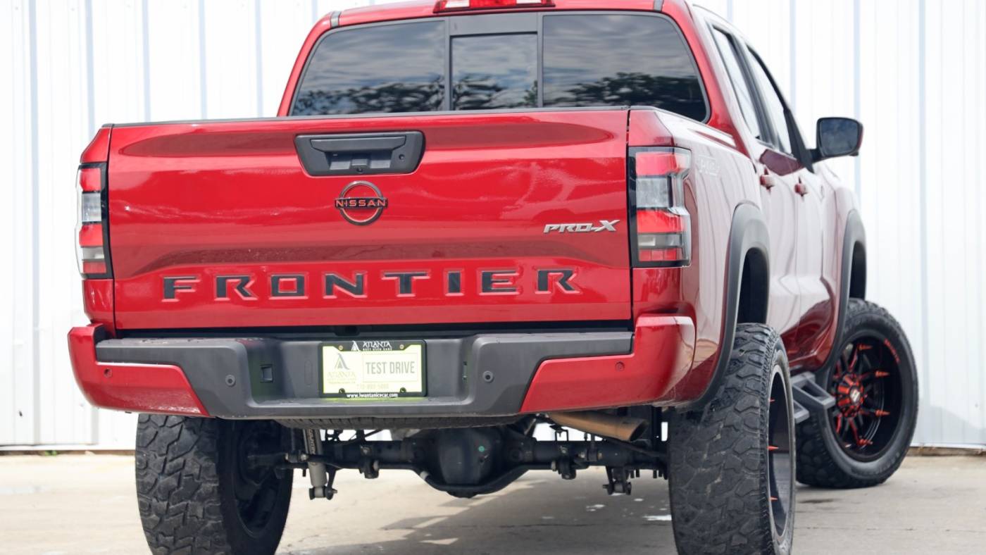 2022 nissan frontier pro-x