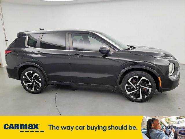 2022 mitsubishi outlander es