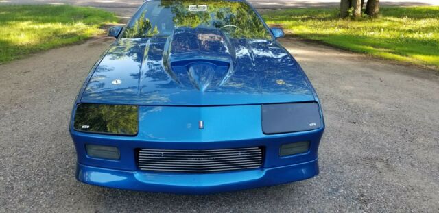 1987 chevy camaro irocz ttop