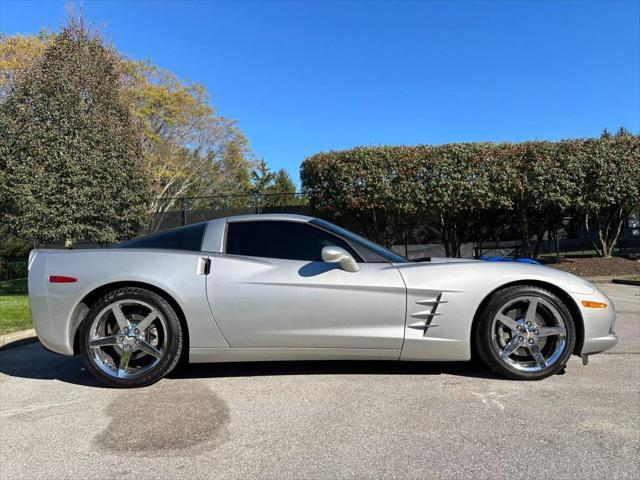 2005 chevrolet corvette base
