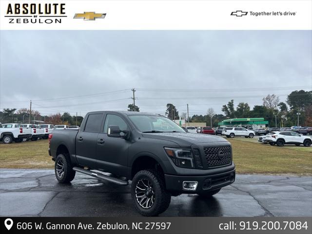 2019 nissan titan sv