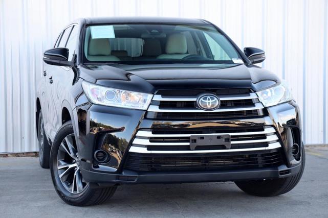 2018 toyota highlander le