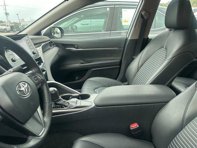 2023 toyota camry se