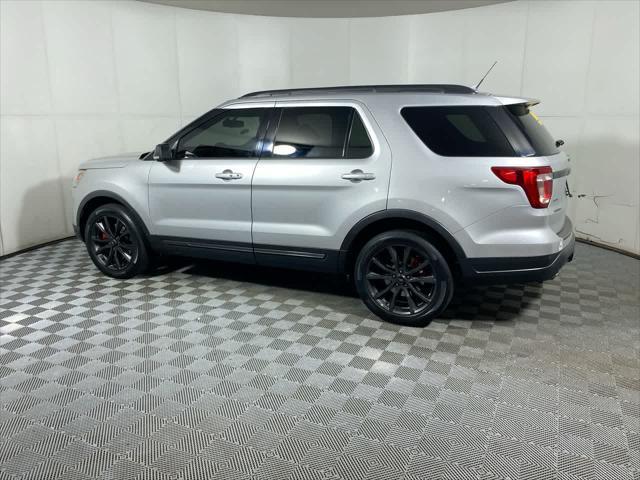 2018 ford explorer xlt