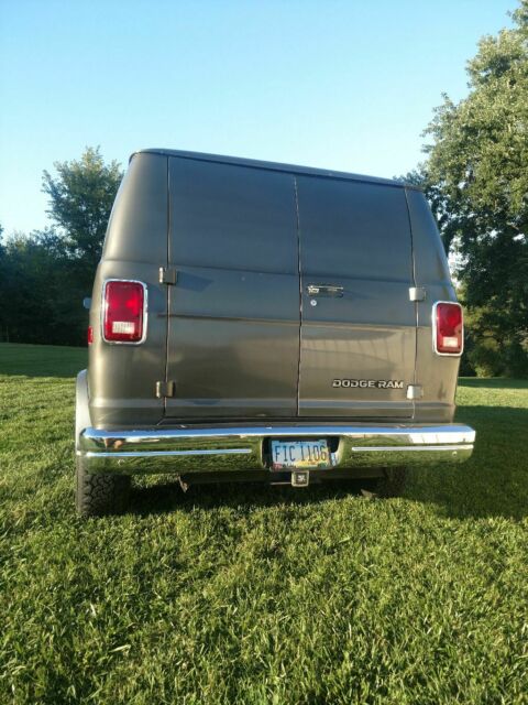 1986 dodge van custom