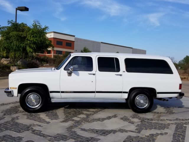 1989 chevy suburban c-2500 7.4l big block