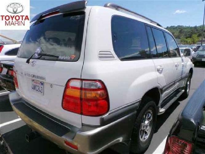 2002 toyota land cruiser 4wd v8 w/ nav. & 3rd row seats in san rafael, ca