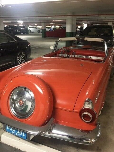 1956 classic ford thunderbird