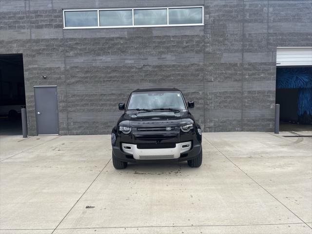2024 land rover defender 110 p300