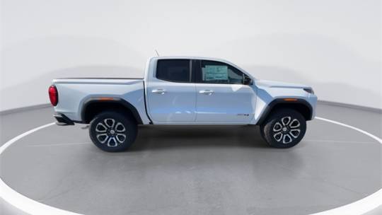 2024 GMC Canyon
