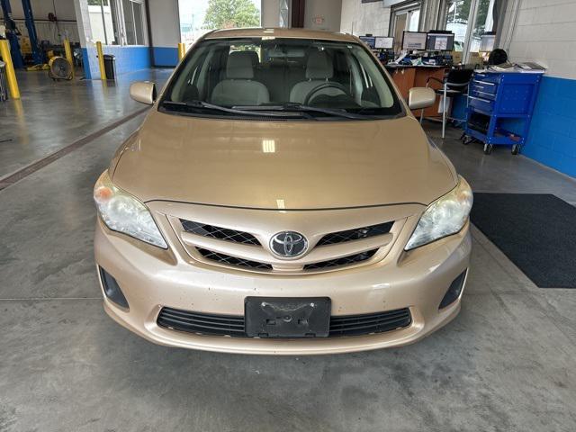 2011 toyota corolla le