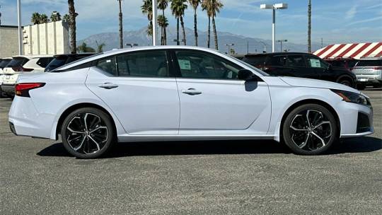 2025 Nissan Altima