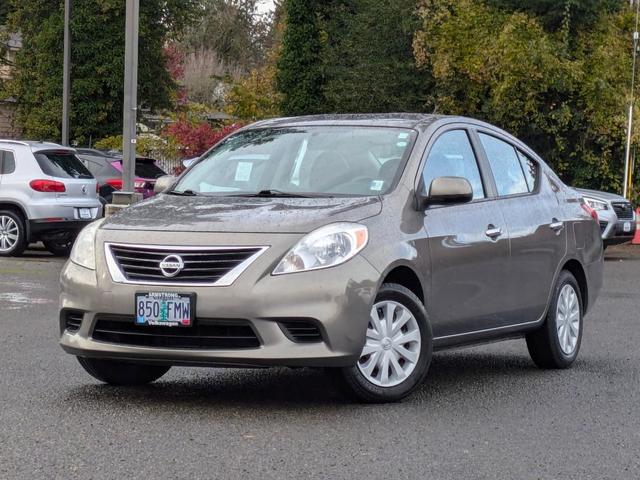 2012 nissan versa 1.6 sv